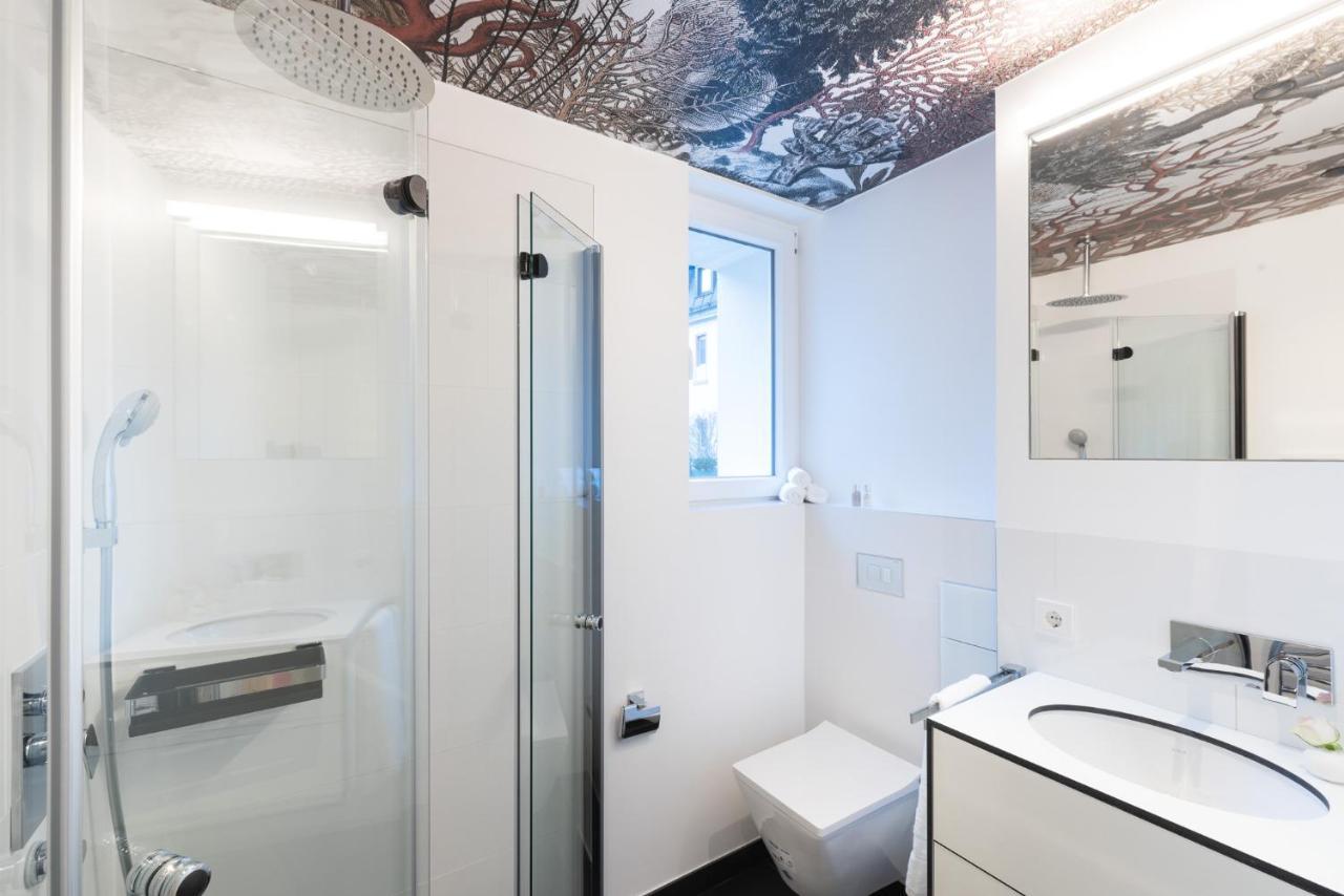 Suite Deluxe,1297328068:JPEG