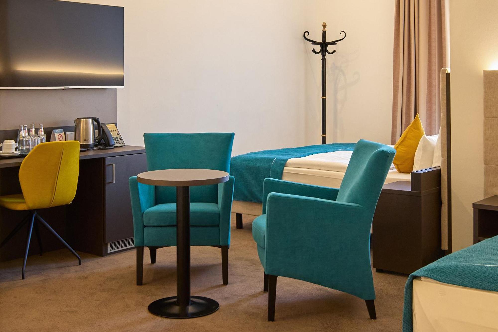 Familienzimmer mit Kingsize-Bett und Schlafsofa - Balkon