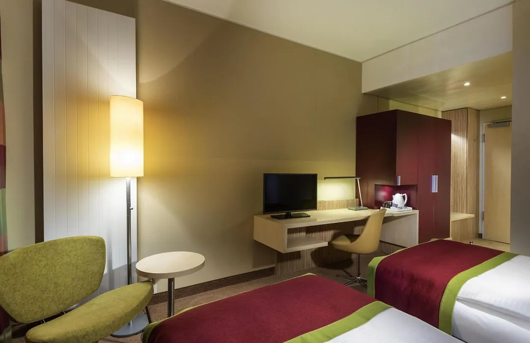 Moevenpick Hotel Frankfurt City Messe-1