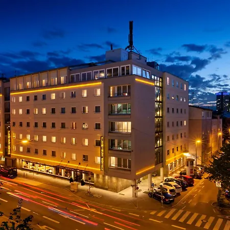 Flemings Hotel Frankfurt Main-Riverside-2